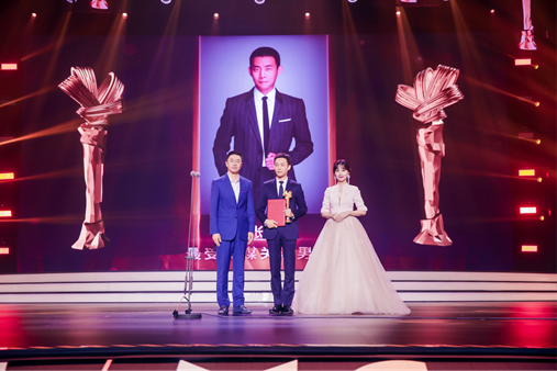 ��18���Ӱ�l����ý�P(gu��n)ע��Ԫ�]Ļ ���g����С�ϲ����Ů������������Ӳ�ˡ��Z����