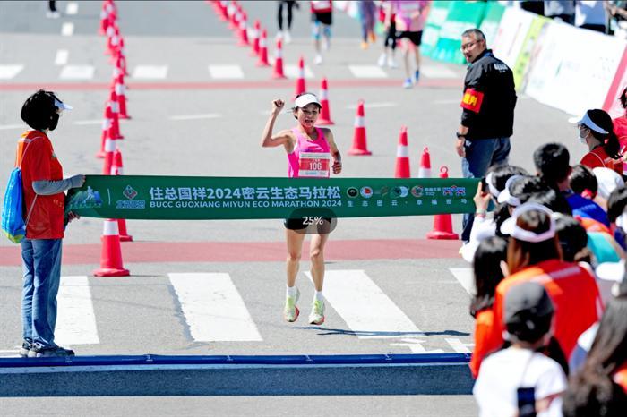 1.2萬人參賽 密云生態(tài)馬拉松鳴槍開跑引爆跑友圈