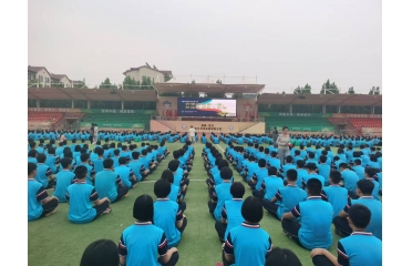 ����h����������f���_չ���ν����M(j��n)У�@���