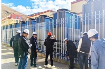 ���Ñ���ס��ڶ�ʮ����|�ļ����՚����ի@���x�ţ�����ڿh����������ȥ��ů�c���m