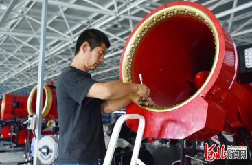 �ӱ������������ѩ�b������a(ch��n)�I(y��)��Ⱥ